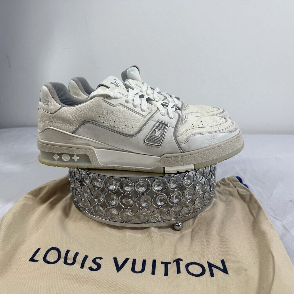 Louis Vuitton LV Trainers White Sneakers – Size 9 US Authentic-Used